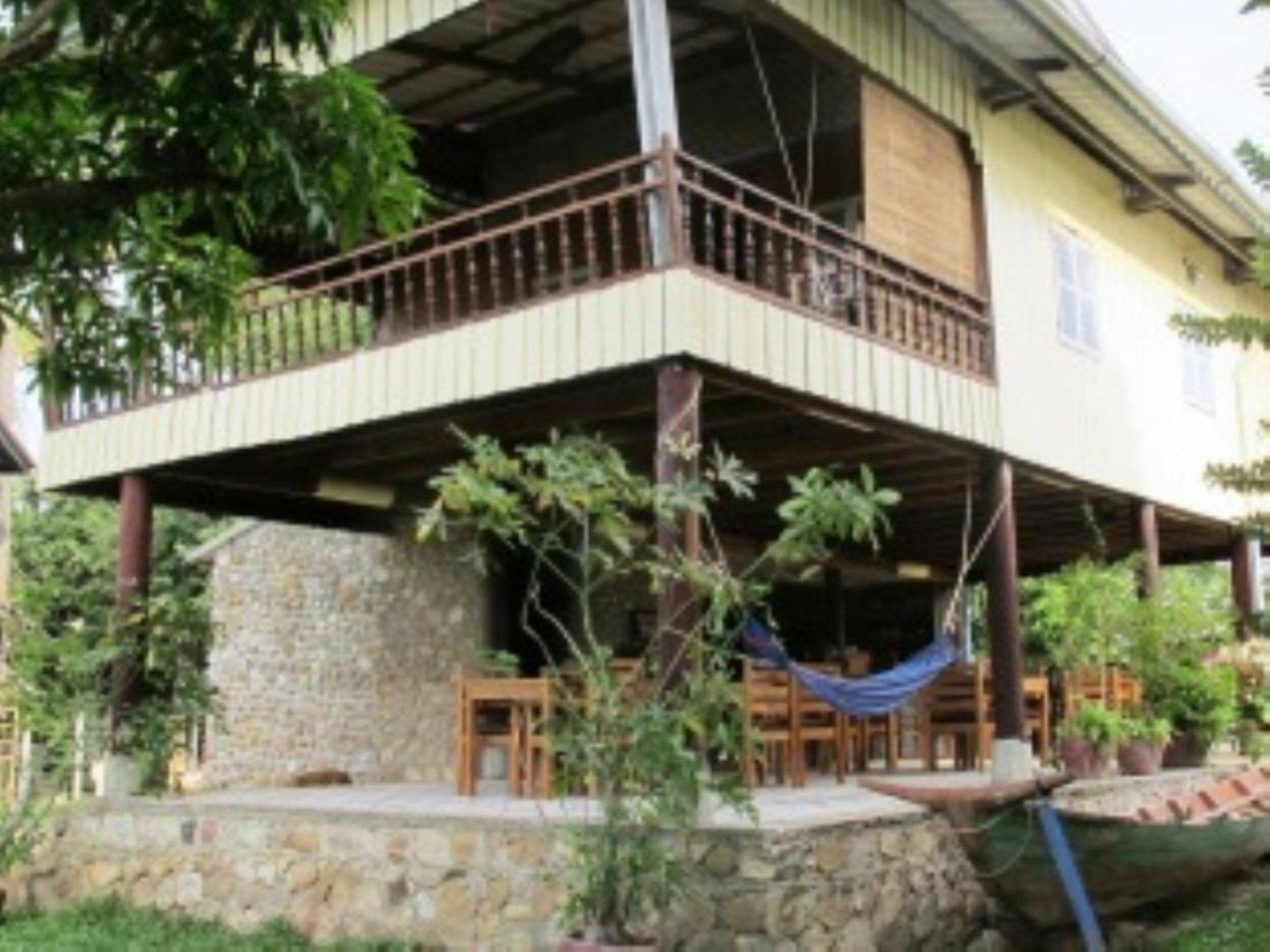 Champa Lodge Kampot Buitenkant foto